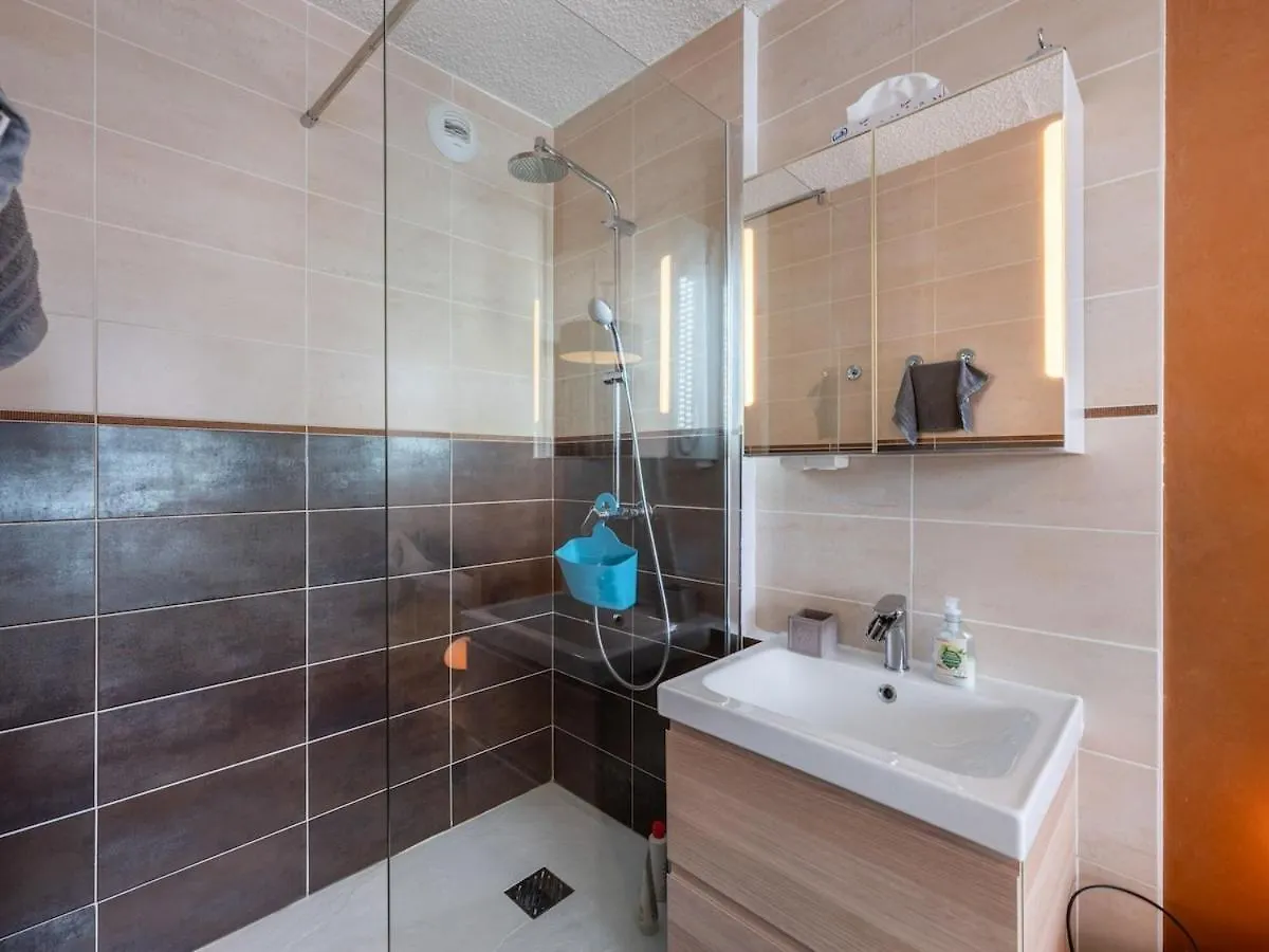 Skis Aux Pieds - 9 Personnes - Val Thorens Apartment